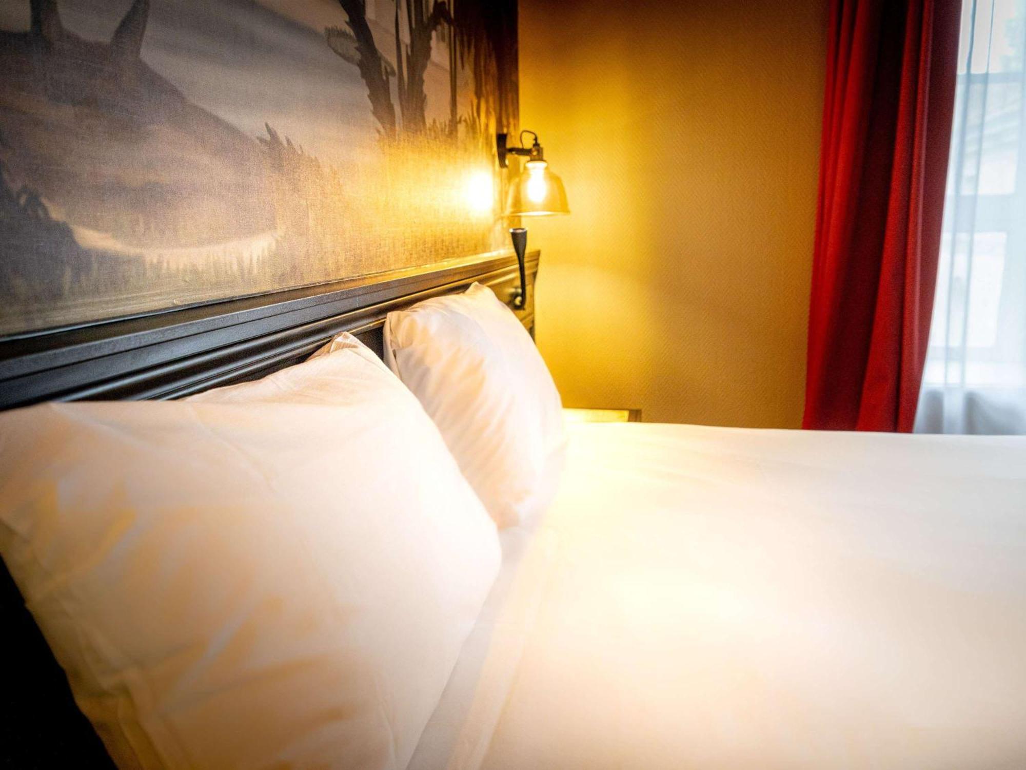 Hotel Mercure Rochefort La Corderie Royale Bagian luar foto