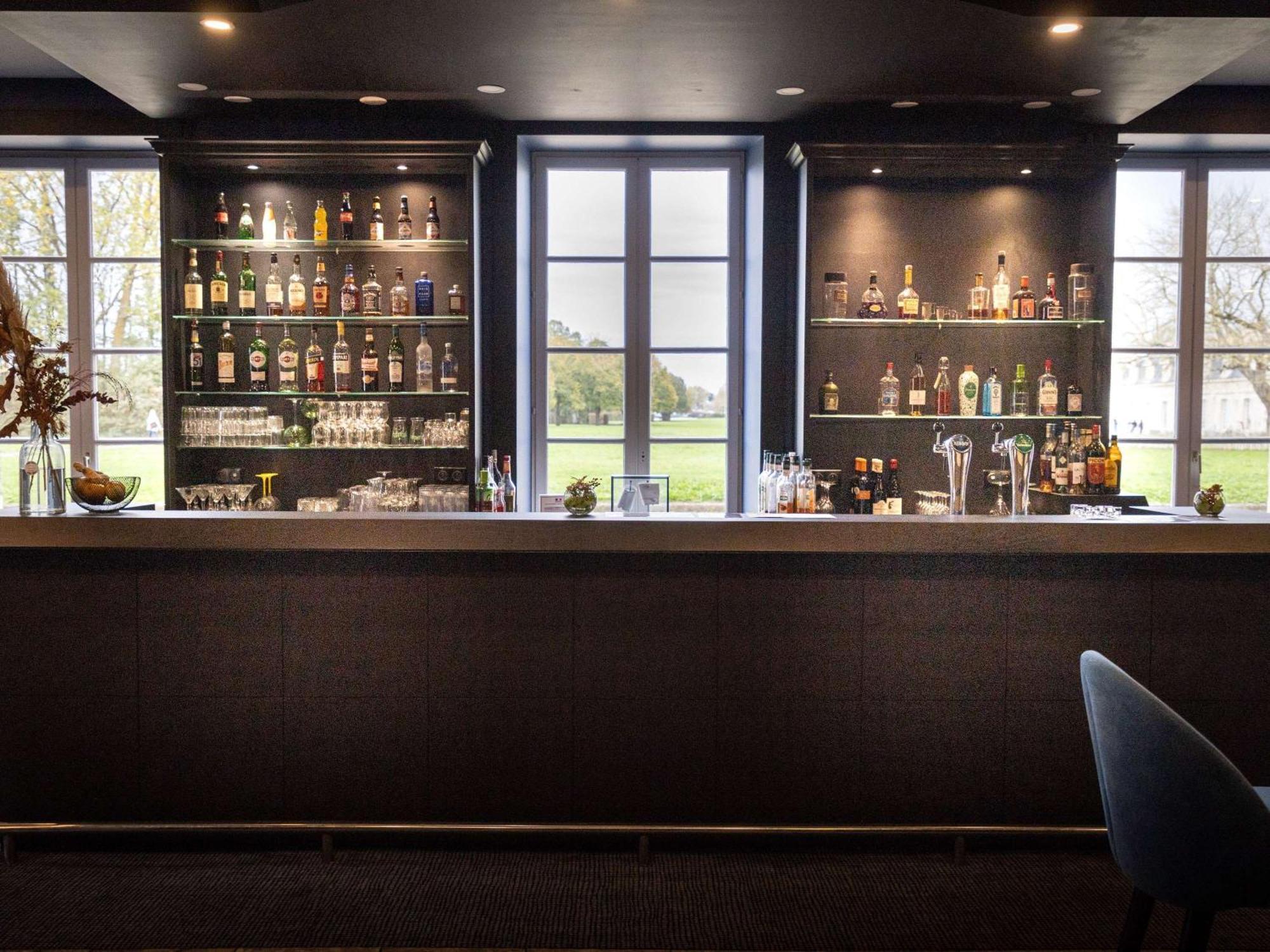 Hotel Mercure Rochefort La Corderie Royale Bagian luar foto