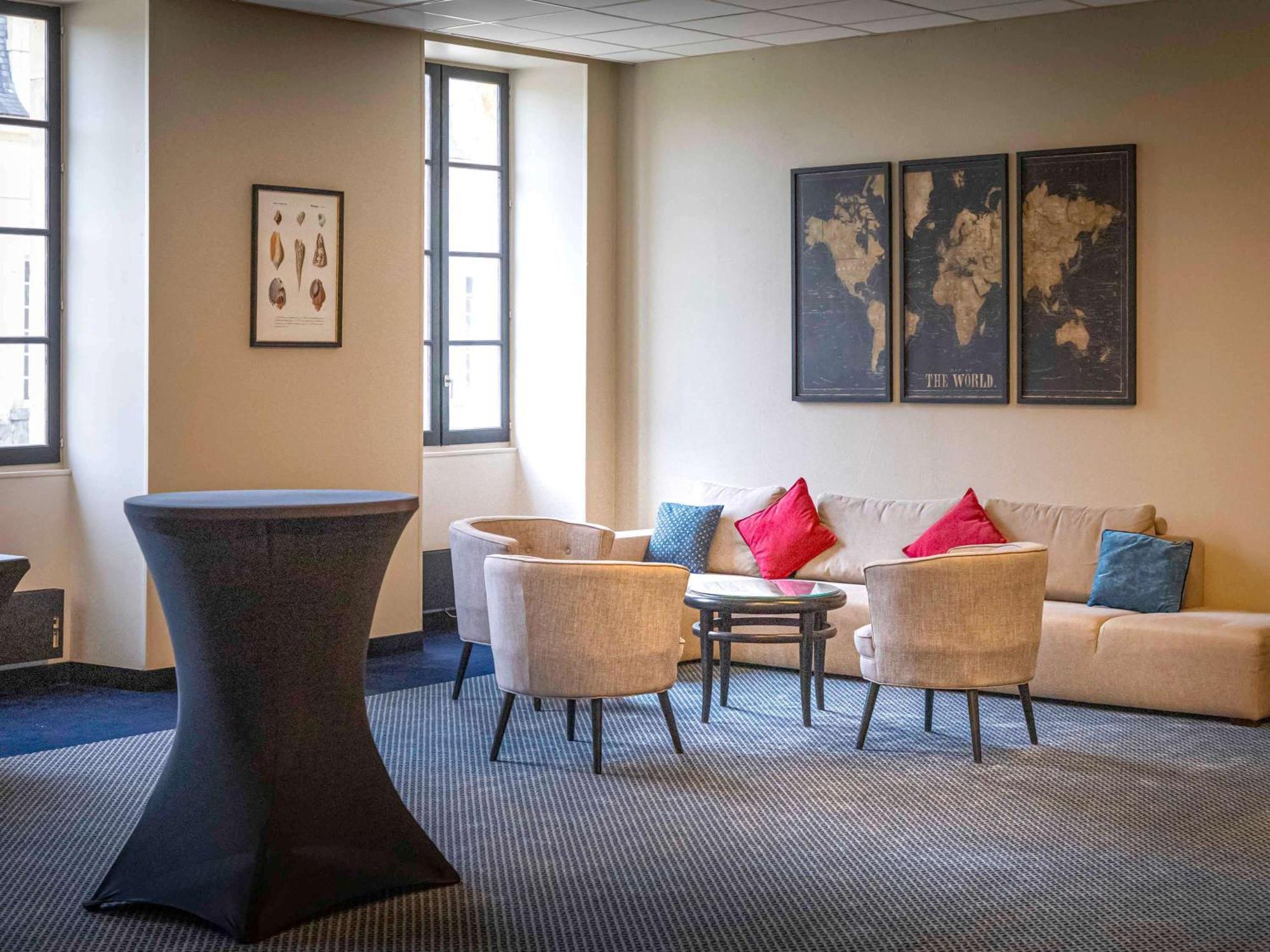 Hotel Mercure Rochefort La Corderie Royale Bagian luar foto