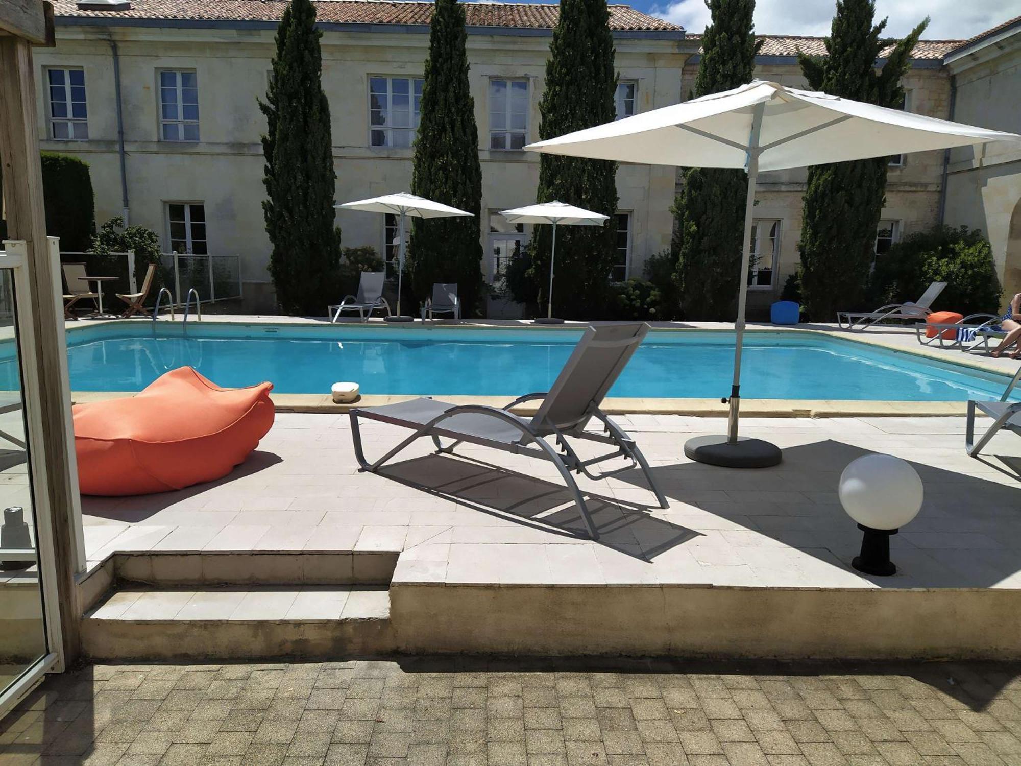 Hotel Mercure Rochefort La Corderie Royale Bagian luar foto
