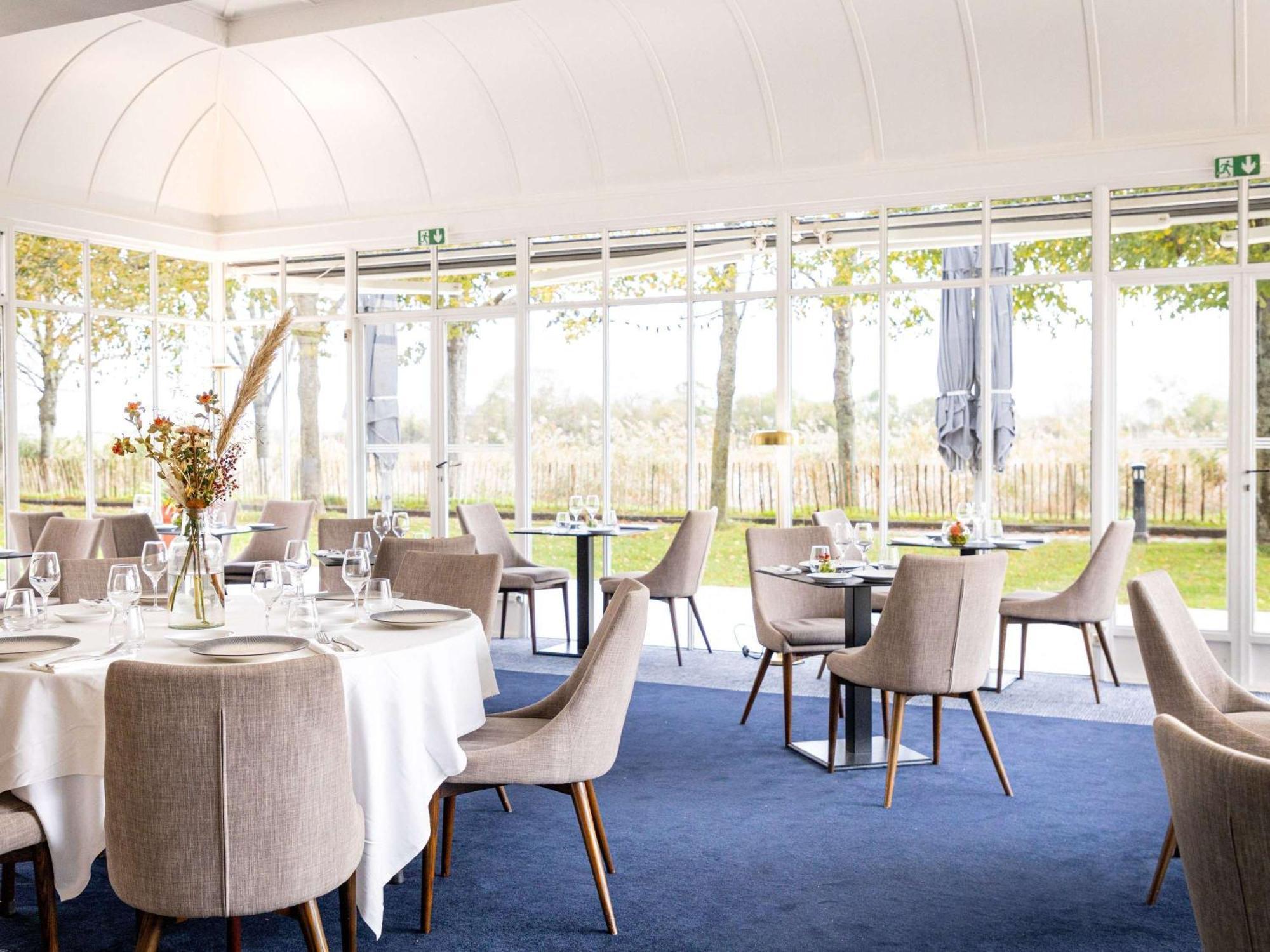 Hotel Mercure Rochefort La Corderie Royale Bagian luar foto